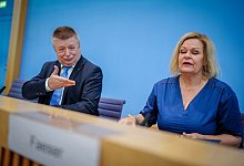 Vorstellung des Verfassungsschutzberichts 2023 - Kay Nietfeld/dpa