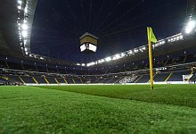 Leere R&auml;nge - Foto: Arne Dedert/dpa