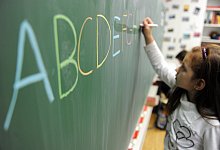 Fl&uuml;chtlingskinder in Schulen - picture alliance / dpa