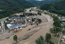 Hochwasser - Foto: Boris Roessler/dpa