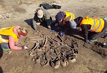 Grabst&auml;tte bei Wustermark - Foto: Joachim Stark/BLDAM/dpa