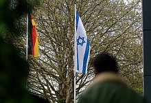 Nach Flaggenverbrennung - Foto: Henning Kaiser/dpa