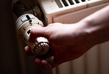 Heizung und Heizthermostat - Fabian Sommer/dpa