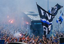 Bus-Empfang Arminia - Andreas Zobe