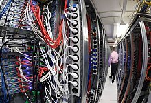 Serverraum - Uli Deck/dpa