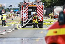 Gas in einem Gefahrguttransporter - Autobahn 1 gesperrt - Alex Talash/dpa
