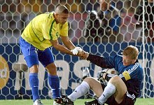 Ronaldo und Kahn - Oliver Berg/dpa