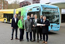 Schlüsselübergabe an Dirk Hänsgen - Nina Schröder