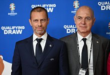 Aleksander Ceferin (l.) und Bernd Neuendorf - Arne Dedert/dpa