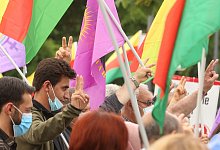 Demo in Köln nach verhindertem Kurden-Treffen - David Young/dpa