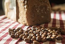 Rheinische Ackerbohne h&auml;lt Brot l&auml;nger frisch - Foto: Robert G&uuml;nther