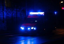 Rettungswagen im Einsatz - Nicolas Armer/dpa