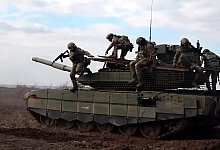 Russische Soldaten in der Ukraine - Uncredited/Russian Defense Ministry Press Service/AP/dpa