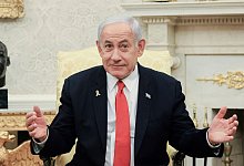 Israels Ministerpr&auml;sident Netanjahu im Wei&szlig;en Haus - -/Pool via AP/dpa