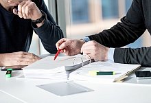 So werden Verbraucher ihren Kreditvertrag los - Foto: Zacharie Scheurer/dpa-tmn/Illustration