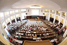 Blick auf einen H&ouml;rsaal - Foto: Bodo Marks