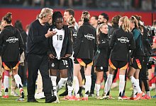 Horst Hrubesch (l.) - Sebastian Christoph Gollnow/dpa