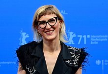 Regisseurin Jasmila bani - Foto: Tobias Schwarz/AFP-Pool/dpa