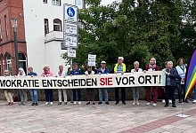 mahnwache-2 - Omas gegen Rechts Bad Salzuflen