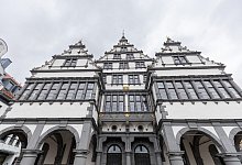 Rathaus - Niklas Tüns