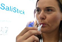 Speichel-Schwangerschaftstest - Roberto Pfeil/dpa