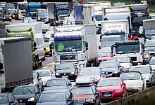 Stau-Alarm - Foto: Rolf Vennenbernd