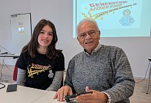 Handysprechstunde für SeniorInnen mit dem Gymnasium Barntrup und OWL IT - 1 - Annika Langhagel