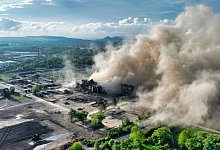 Sprengung Kesselhaus Block 3 in Ensdorf - Laszlo Pinter/dpa