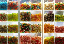 NRW-B&uuml;rger naschen 120 Gramm S&uuml;&szlig;es pro - Henning Kaiser/dpa