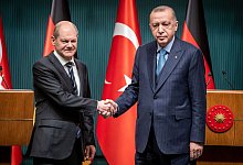 Bundeskanzler Olaf Scholz ist f&uuml;r Gespr&auml;che mit dem t&uuml;rkischen Pr&auml;sidenten Recep Tayyip Erdogan nach Ankara gereist. - Michael Kappeler/dpa