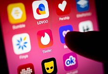 Dating Apps - Tinder - Sina Schuldt/dpa