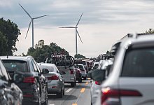 Stau auf der A9 - Daniel Vogl/dpa