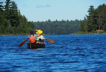 Kanu-Tour im Seegebiet Temagami - Andreas Drouve/dpa-tmn