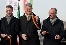 Er&ouml;ffnung der Rahmedetalbr&uuml;cke - Rolf Vennenbernd/dpa