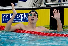 Europameister über 400 Meter Freistil: Lukas Märtens feiert seinen Sieg. - Gregorio Borgia/AP/dpa