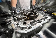 Industrieproduktion - Felix Kästle/dpa