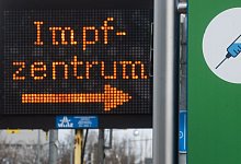 Corona-Impfung - Foto: Julian Stratenschulte/dpa