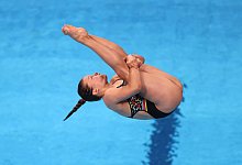 Wasserspringerin Tina Punzel im Sprung. - Oliver Weiken/dpa