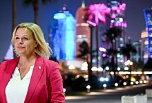 Sportministerin Faeser in Katar - Britta Pedersen/dpa