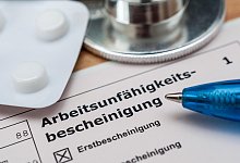 Krankenschein - picture alliance / Zoonar