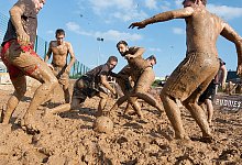 Qualifikation zur Schlammfu&szlig;ball-WM 2012 - FOTO: DPA