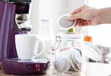 Kaffeepads zur Kaffeezubereitung - Christin Klose/dpa-tmn