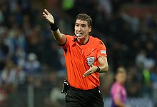 Schiedsrichter Fran&ccedil;ois Letexier - Christian Charisius/dpa