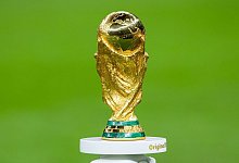 WM-Trophäe - Tom Weller/dpa