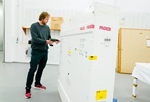 Kunsttransporte in Coronazeiten - Foto: Uwe Anspach/dpa