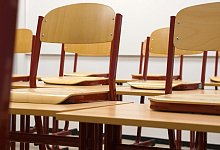 Wie lange bleiben Klassenzimmer nach den Ferien noch leer? - Symbolbild: pixabay