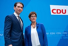 Kramp-Karrenbauer und Kurz - Foto: Bernd von Jutrczenka/Archiv