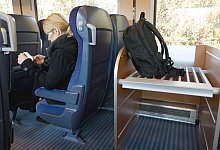 Fahrgast im Intercity-Waggon - Foto: Friso Gentsch