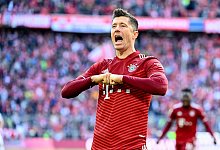Robert Lewandowski von den Bayern feiert seinen Siegtreffer. - Sven Hoppe/dpa