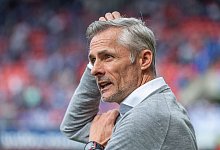 Jahn Regensburg - FC Schalke 04 - Armin Weigel/dpa